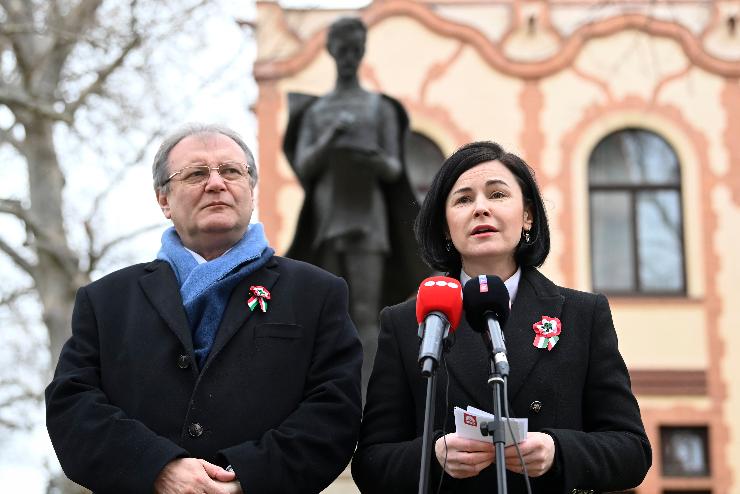 MSZP: a halads s a progresszi nnepe ez a nap